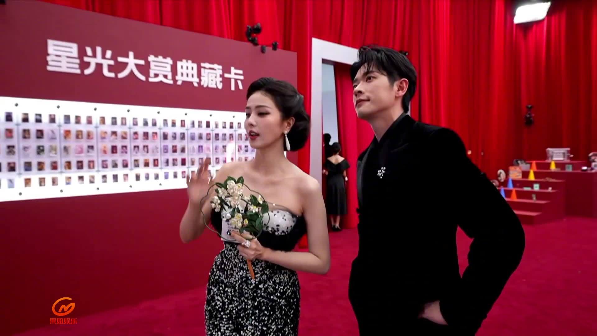 白鹿丞磊星光大赏后台直呼太热，丞磊头发湿透