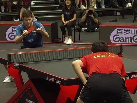 梁靖崑连扳三局逆转奥恰洛夫，晋级新加坡大满贯男单16强