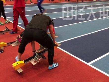 苏炳添伯明翰世锦赛60米夺银创亚洲纪录，起跑器调整尽显王者风范