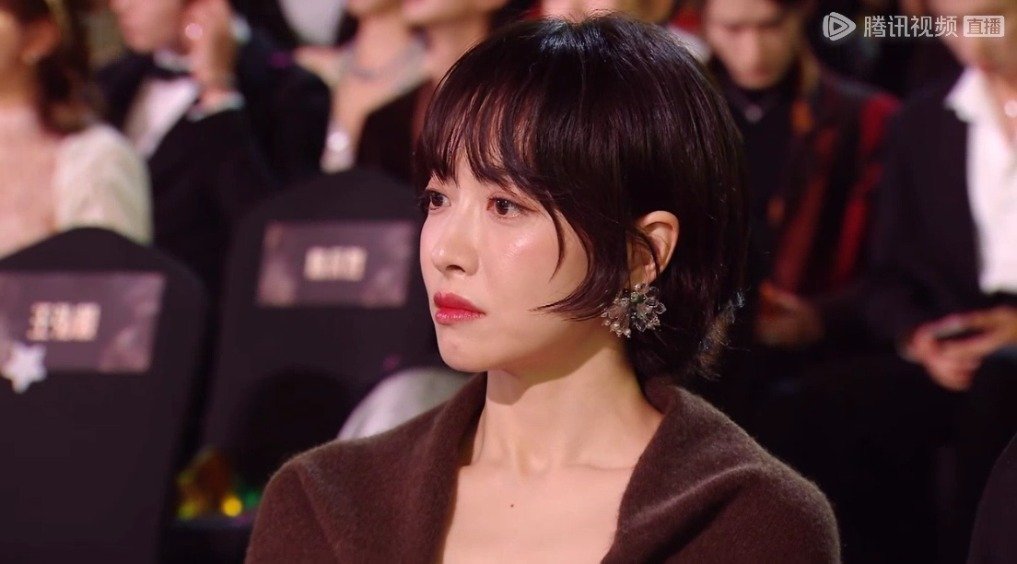 宋茜星光大赏内场怼脸镜头惊艳如洋娃娃