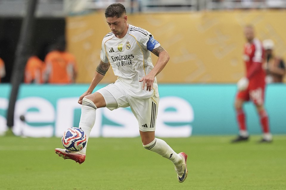 求求其他皇马大佬，今晚请像巴尔韦德一样玩命奔跑！