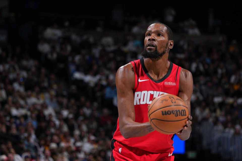 火箭霸气复仇：最多领先21分+三叉戟81分 限制约基奇让阿帅被驱逐