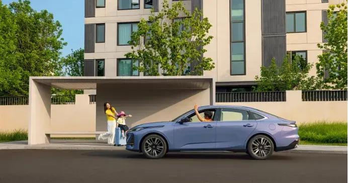 同级唯一T动力，第四代逸动或将引领智慧燃油家轿市场变革