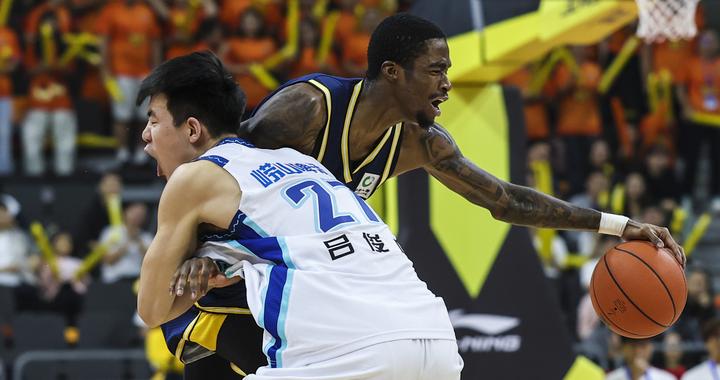 CBA常规赛丨广东东阳光胜青岛崂山啤酒