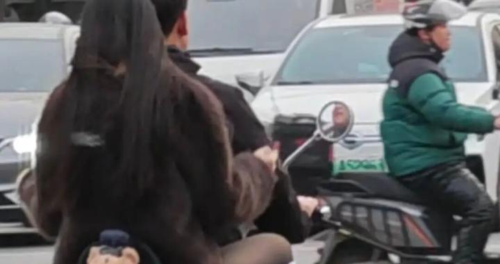 百日行动丨曝光！陕AY302U、陕AF873M...骑行乘坐摩托车都要戴好头盔！