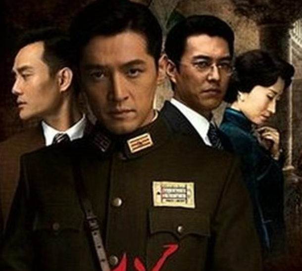 这部48集谍战剧太猛了，胡歌、靳东主演，全员实力派，口碑爆表
