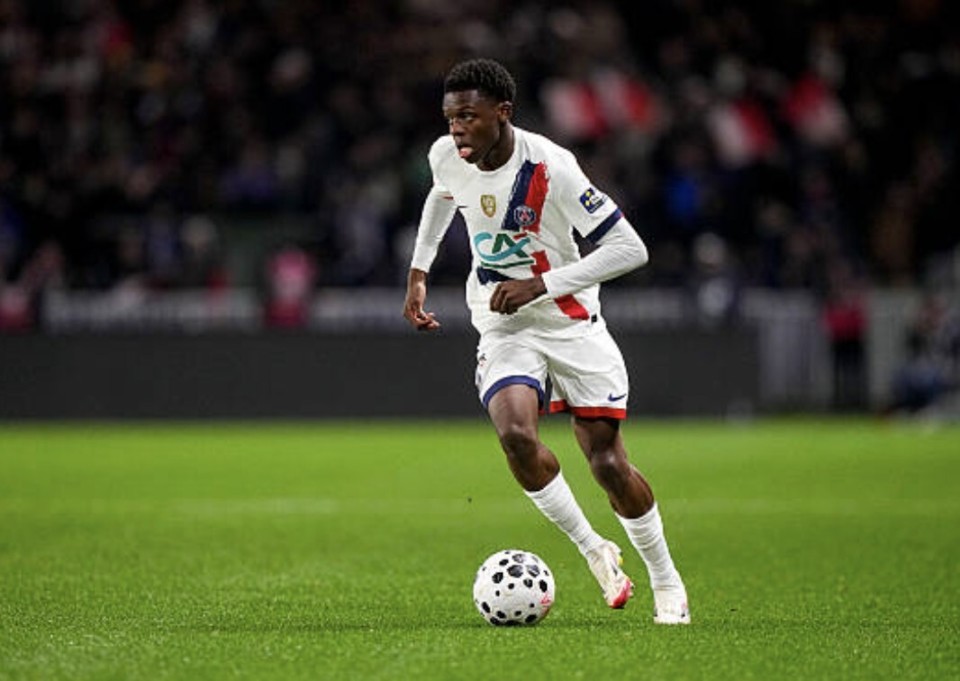 恩索基：青训球员能与大巴黎一线队一起比赛很棒，这能激励人