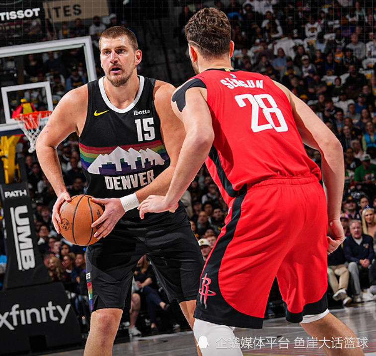 火箭完胜！杜兰特31+6探花大爆发，约基奇25+7犯错，申京全队第一