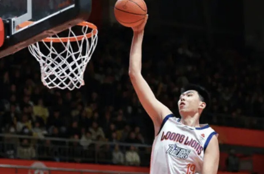 生涯之夜！徐昕奉献27分14篮板4帽统治级表现，命中率高达85%