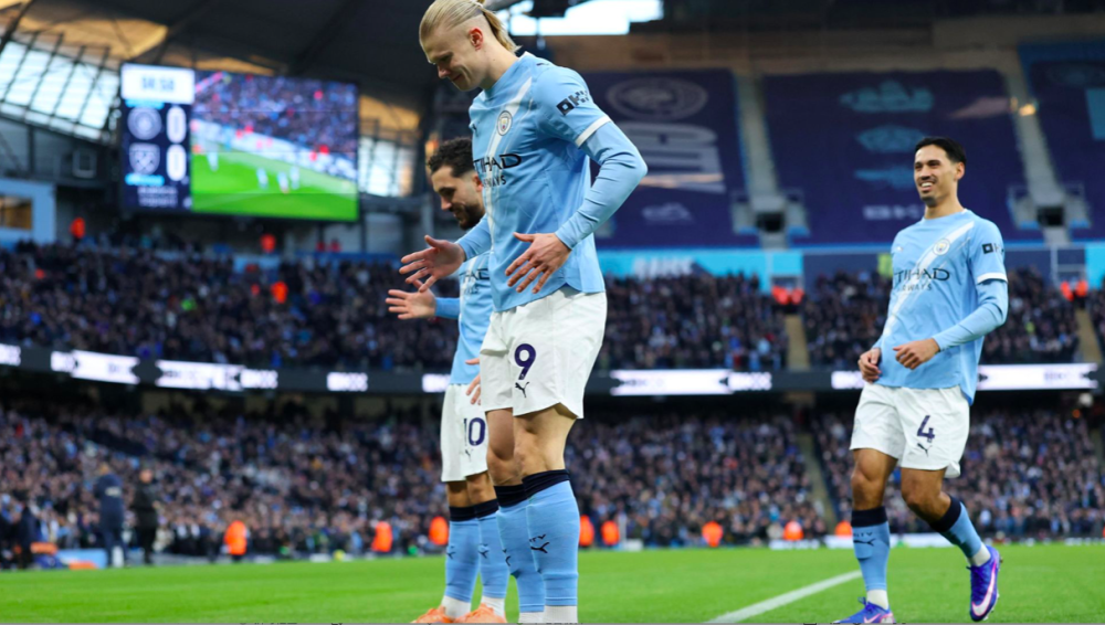 各项赛事7连胜！英超：曼城3-0西汉姆联先赛暂登顶 哈兰德2射1传