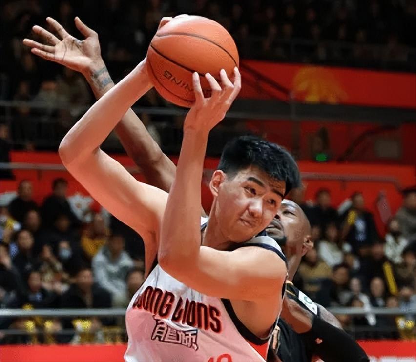 27分14板4盖帽！杜锋看明白了吗？徐昕给机会就能暴走，杀疯了！