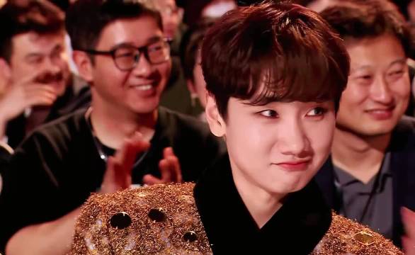 2025星光大赏众星云集，龚俊汪苏泷金靖等引爆笑点