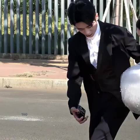 周也丞磊新剧锦月如歌路透曝光