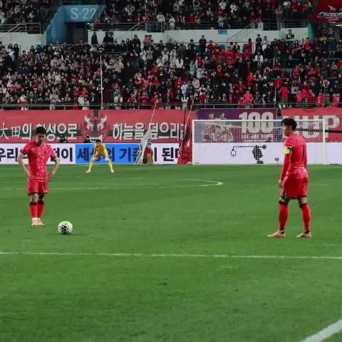 孙兴慜任意球破门当选KFA年度最佳进球