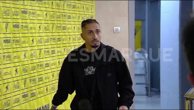 拉菲尼亚回应落选FIFA最佳，妻子、弗里克炮轰评选