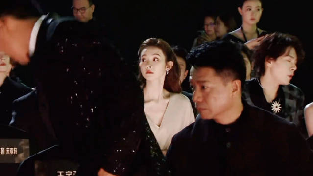 有好朋友在身边的老段很开心啊！