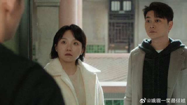 江成屹第一次留宿陆嫣家，结果第二天一大早就被好友抓包