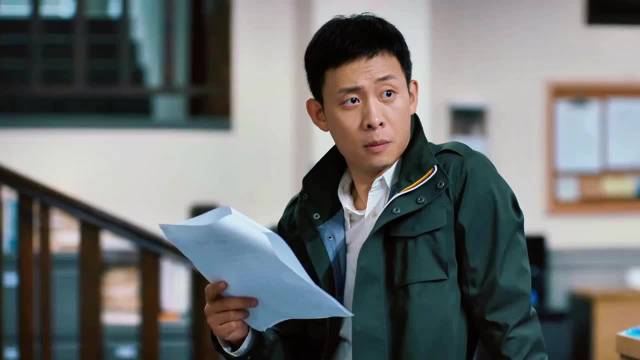 刑警队长猛然发现监控里嫌疑人的秘密