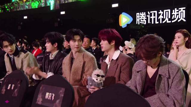 丁程鑫亮相腾讯视频星光大赏，嘉宾直拍cut曝光