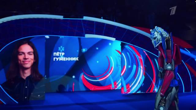 26全俄 表演滑 太好了，是《变形金刚》 ，但是这个镜头好混乱