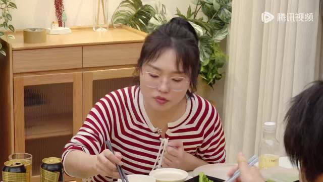 胡先煦持续发消息夸赞酷滕展现真挚友谊