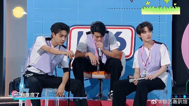 王鹤棣丁程鑫秦霄贤组成好六街三，不太聪明的样子太可爱