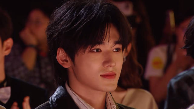 251221 星光大赏 机位C直拍 宋亚轩cut