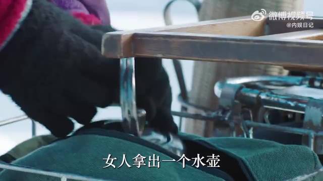 教练只是摆了个有奖滑冰的地摊，竟发现天才选手