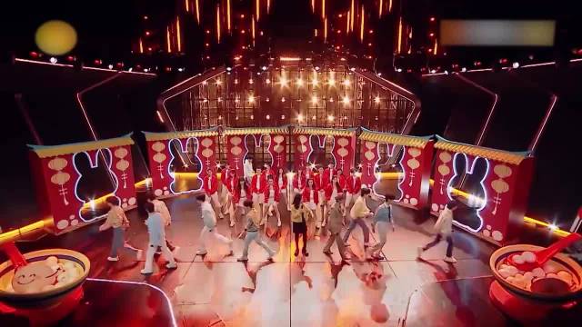 苏有朋再次演唱《当》，开口满满的回忆，梦回青春