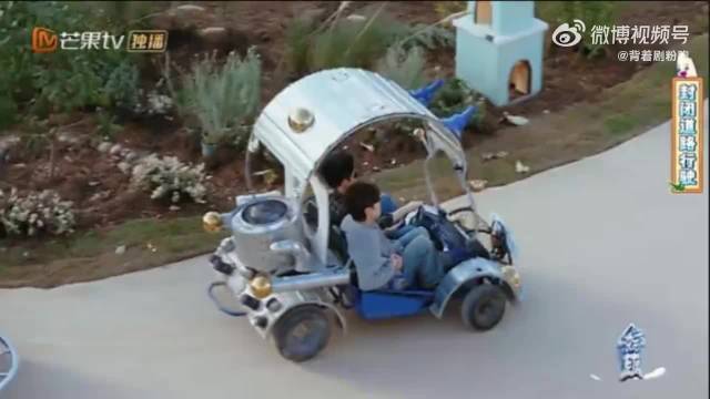 陈小春苏醒街头飙车，0帧上演速度与激情