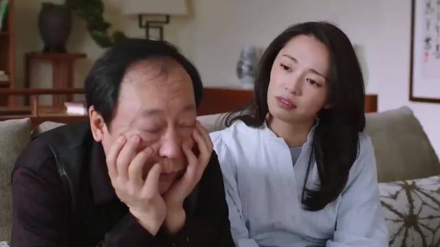 明玉跟明成和好，吃个饭却还不忘斗嘴，画面贼搞笑！