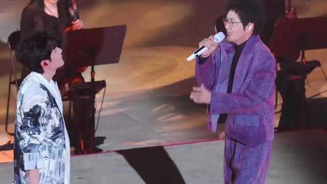 陈楚生孙楠巡演合唱无名的人