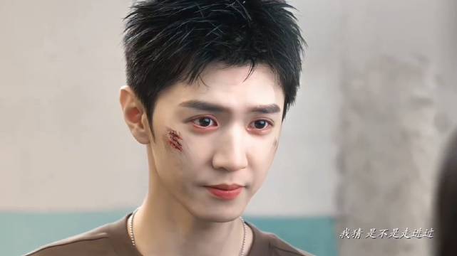 陈哲远梁洁新剧白色橄榄树跨年热播，阿瓒冉冉泪眼相望