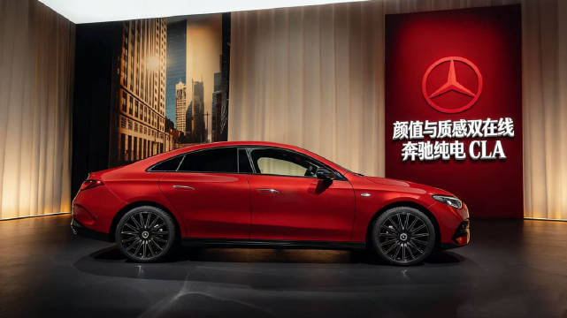 颜控警报！24.9w的奔驰纯电CLA，把氛围感玩明白了！