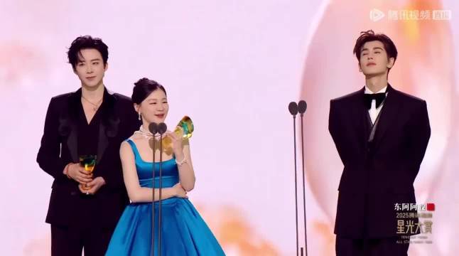 《星光大赏》金靖提周柯宇镜头切陈妍希！