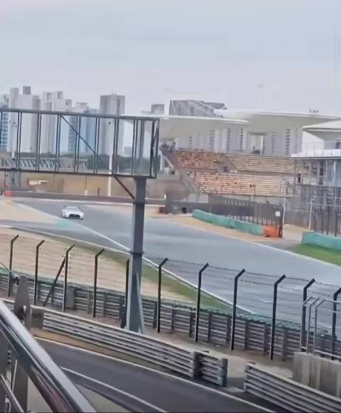 又酷又帅！关键是又可以看到帅气十足的85赛车手！