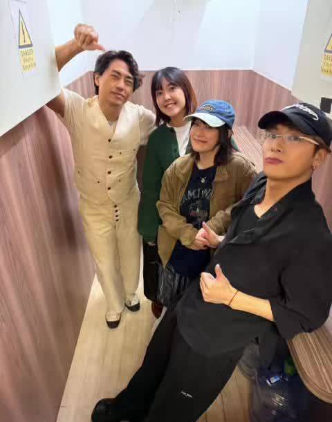 王嘉尔香港受访谈宠粉、纹身及北美巡演新规