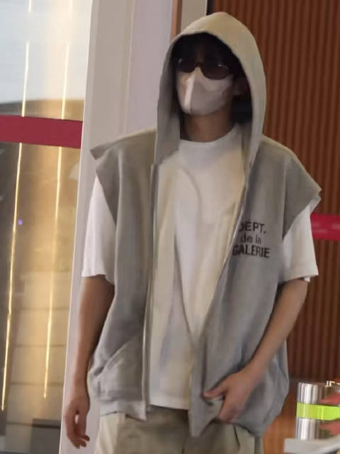 檀健次接机老公呆球同框