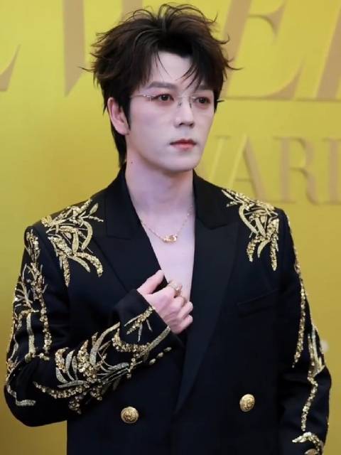 时尚芭莎珠宝盛典众星亮相，赵雅芝高圆圆鞠婧祎等状态佳