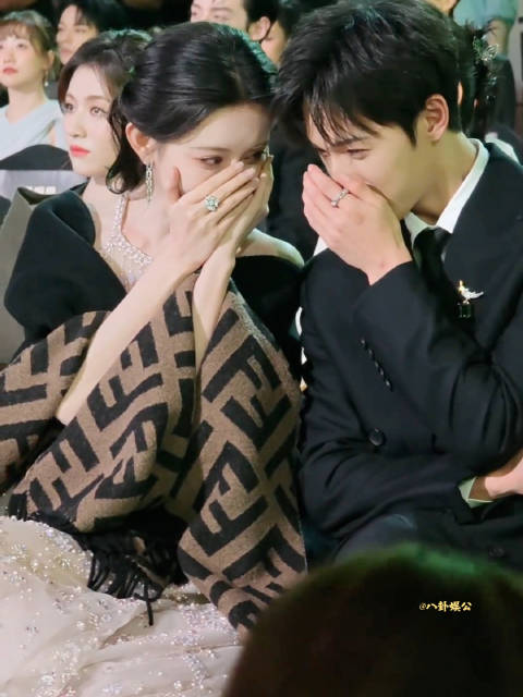 孟子义摔倒李昀锐及时搀扶引恋爱猜测