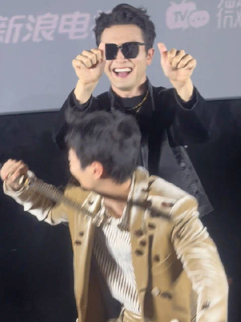 老师们这个哑舍现场真的太欢乐了哈哈哈哈哈哈