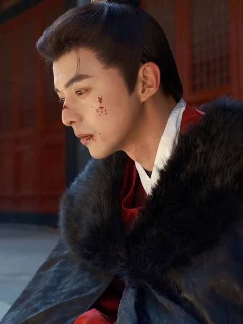 叶祖新红衣造型演绎顾玉告别长安