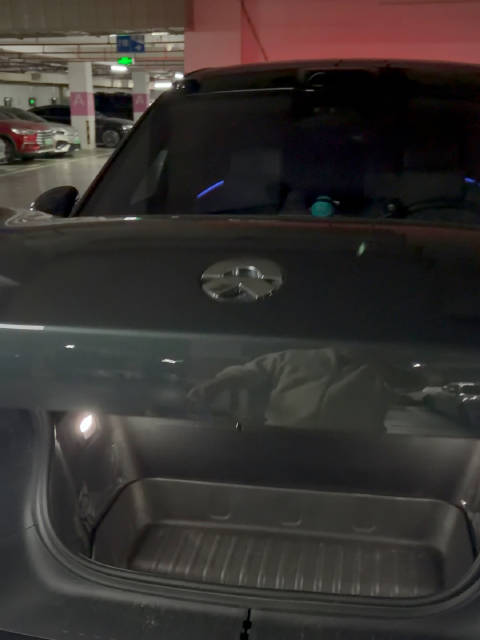 蔚来Nomi车外唤醒功能支持空调后视镜后备箱控制