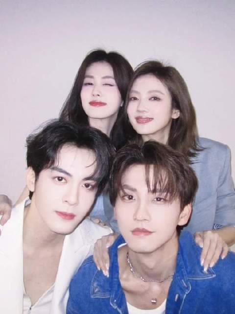 让时间定格，停在我们一起笑着的瞬间！