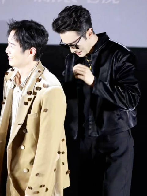 梁靖康好听话的小狗 一声“汪”笑喷了