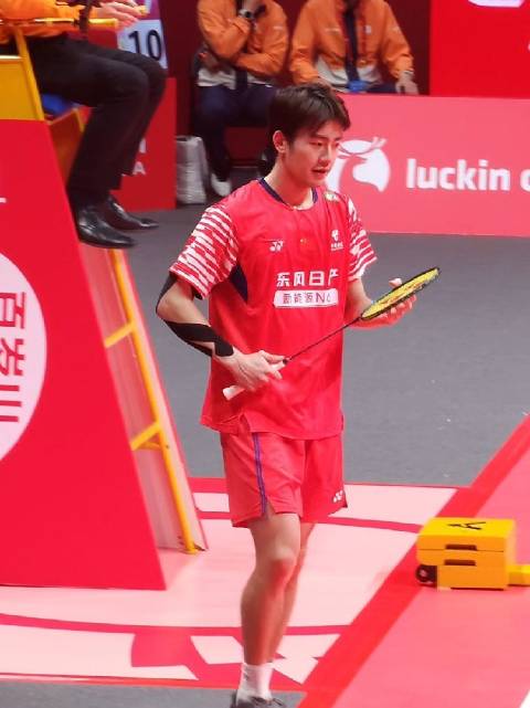 王昶第二局超绝追分片段引现场沸腾