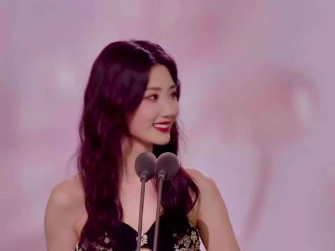 毛晓彤和张彬彬是真甜，他们相处好自然，难道私下有情况？