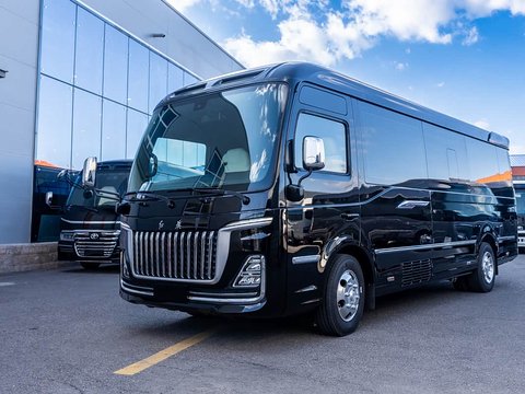 如果信仰有颜色我选择中国红--红旗国悦12座 顶峰座驾