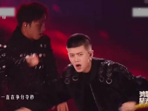 任嘉伦回归唱跳舞台展现超绝实力