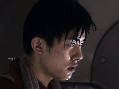 《奇迹笨小孩》票房13.79亿，易烊千玺三提影帝